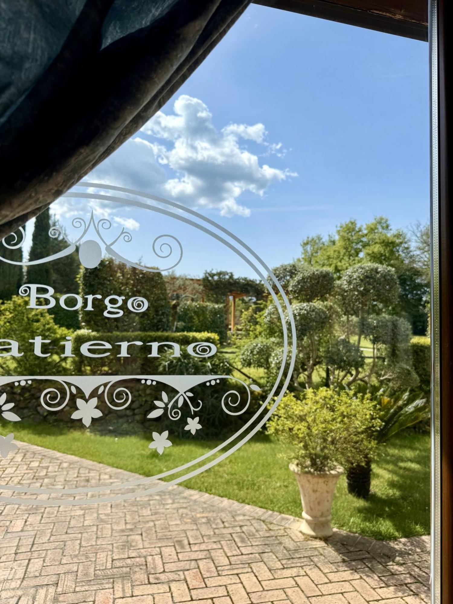 Гостевой дом Borgo Patierno Conca della Campania Экстерьер фото